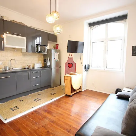 Apartment Baixa Sunny With A View! *